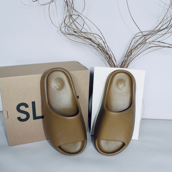 YEEZY Slide ‘Ochre’ - Picture 2 of 4